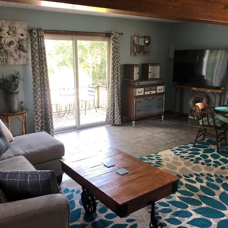 Westport 1 Bed Cottage, Partial Waterviews & Water Access מראה חיצוני תמונה