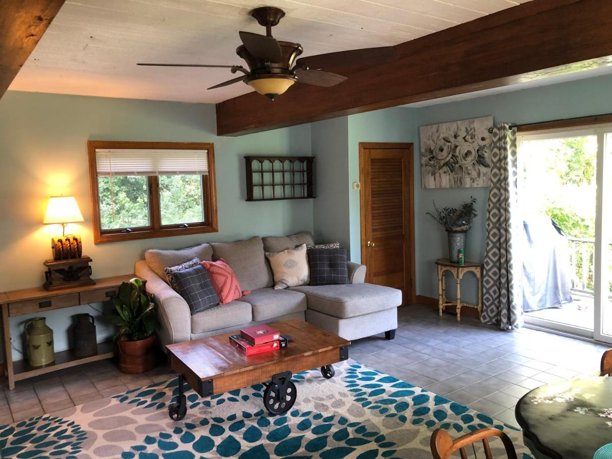 Westport 1 Bed Cottage, Partial Waterviews & Water Access מראה חיצוני תמונה