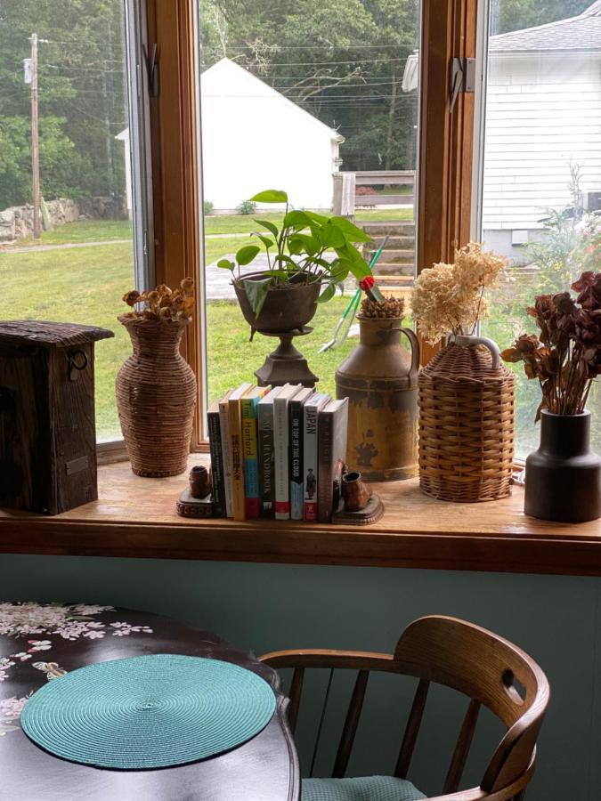 Westport 1 Bed Cottage, Partial Waterviews & Water Access מראה חיצוני תמונה