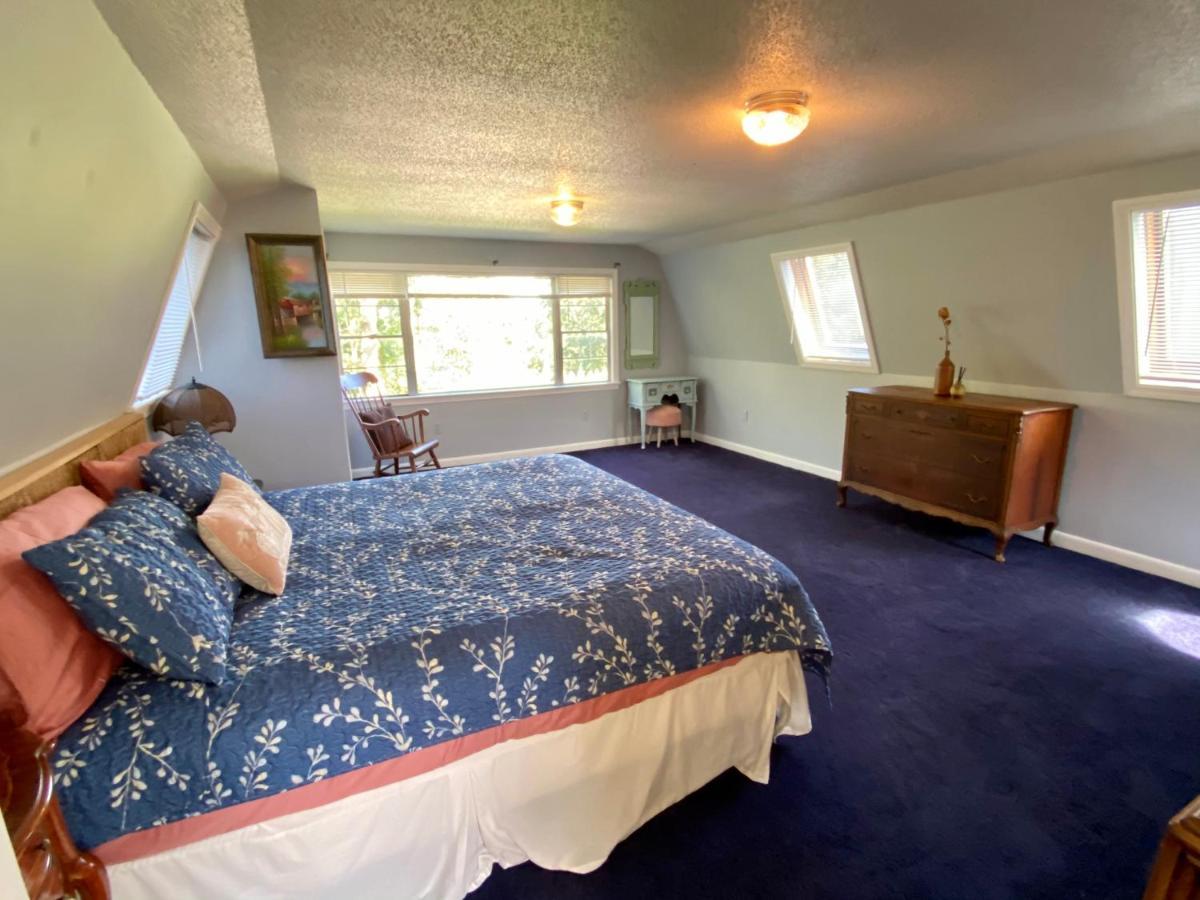 Westport 1 Bed Cottage, Partial Waterviews & Water Access מראה חיצוני תמונה