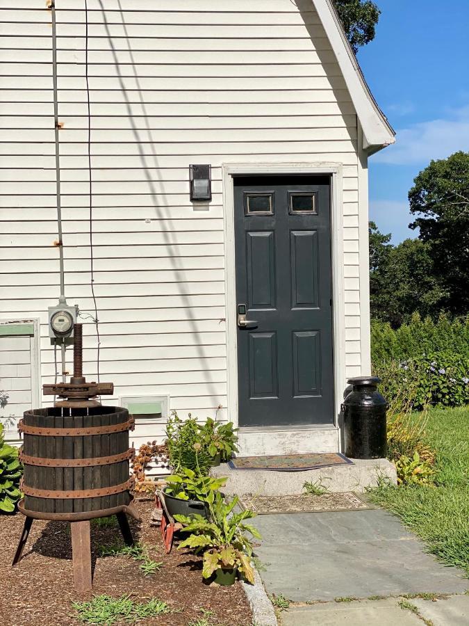 Westport 1 Bed Cottage, Partial Waterviews & Water Access מראה חיצוני תמונה
